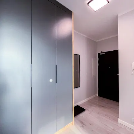 12 Floor Mogilska Tower Cracovia