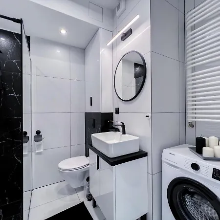 12 Floor Mogilska Tower Cracovia